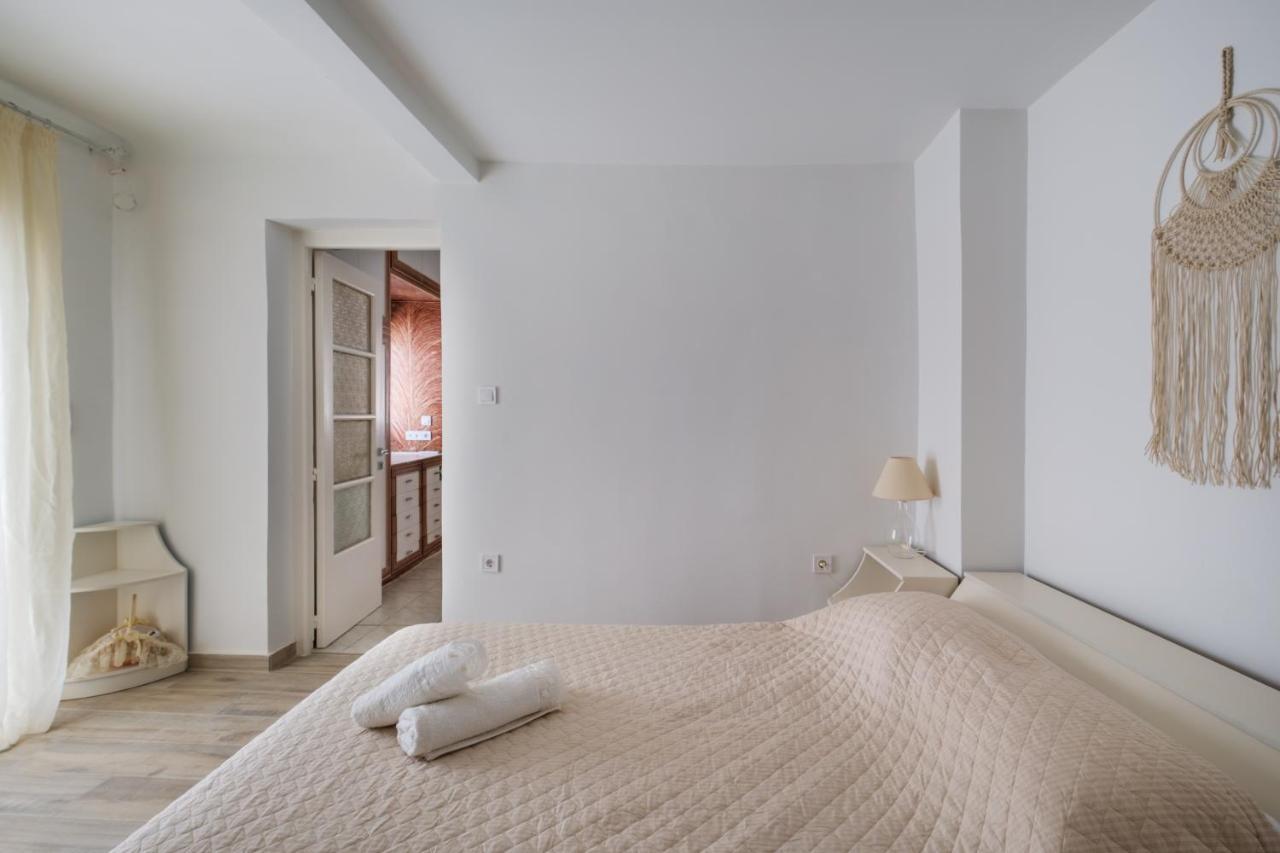 Piraiki Coastal Accommodation Pireus Exteriér fotografie