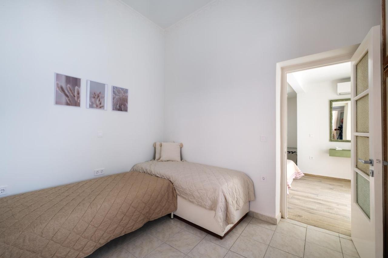 Piraiki Coastal Accommodation Pireus Exteriér fotografie