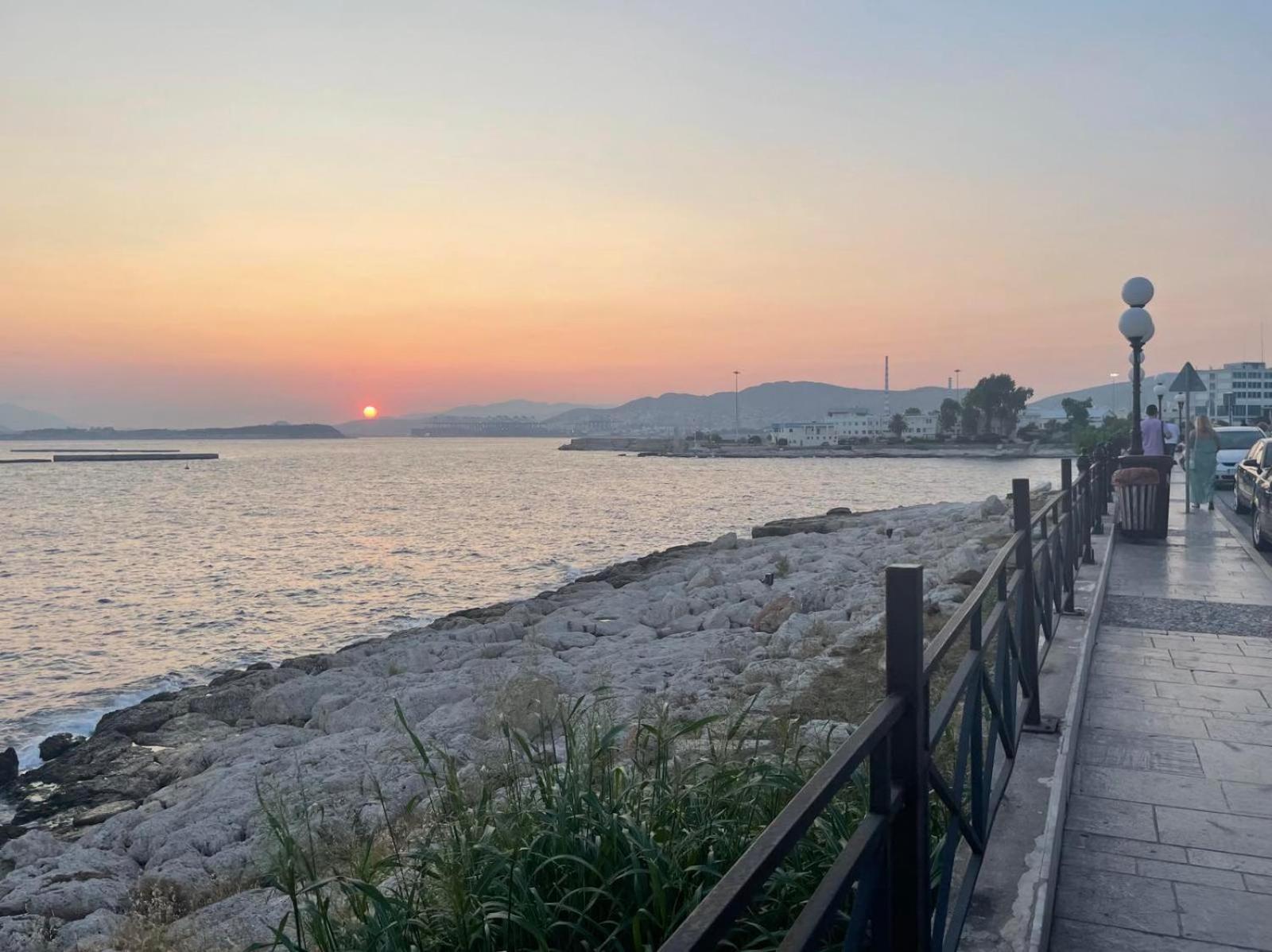 Piraiki Coastal Accommodation Pireus Exteriér fotografie
